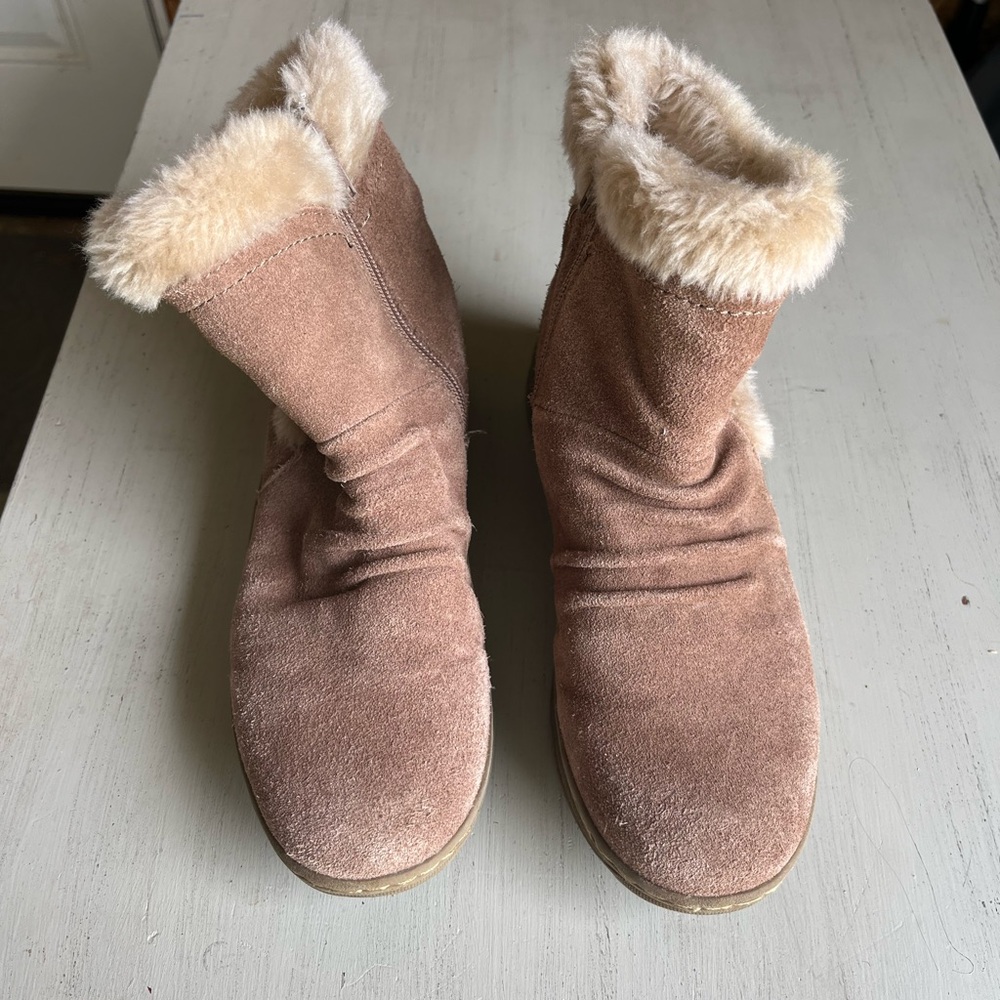 Cozy Tan Suede Women's Boots